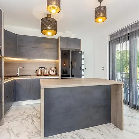 Luxury Noa * Njivice