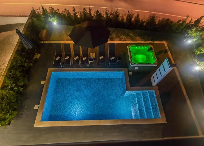 Luxury Noa Njivice