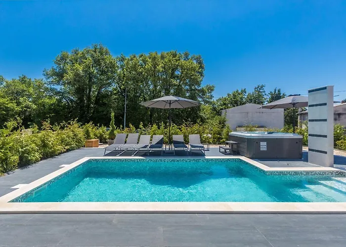 Luxury Noa Njivice