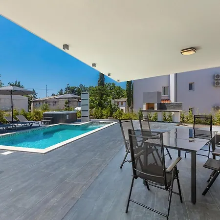 Luxury Noa Apartment *