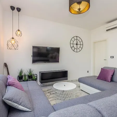 Luxury Noa Apartament *