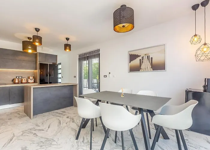 Luxury Noa Apartamento Njivice