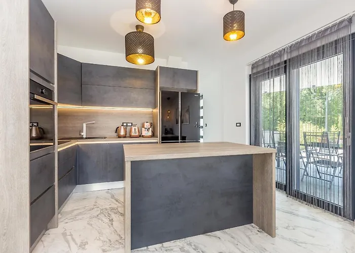 Luxury Noa * Njivice